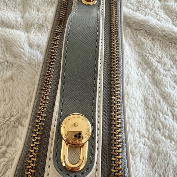 SOLD - marc jacobs camera bag - Picture 5 of 11